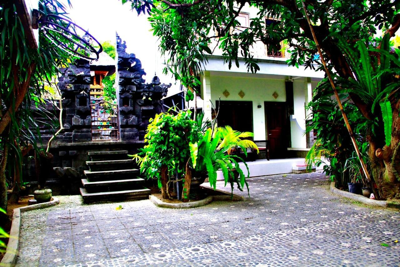 Nakula Guest House Kuta  Ngoại thất bức ảnh